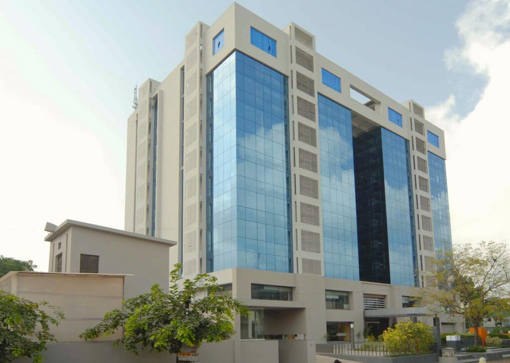 Office for Rent in Ahmedabad at Commerce House 4